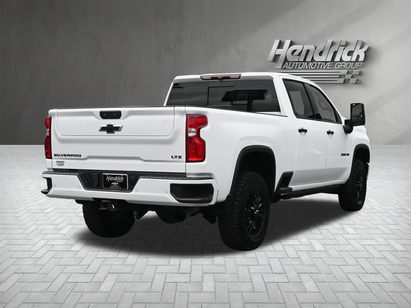 Used 2023 Chevrolet Silverado 2500 LTZ w/ LTZ Plus Package image 10