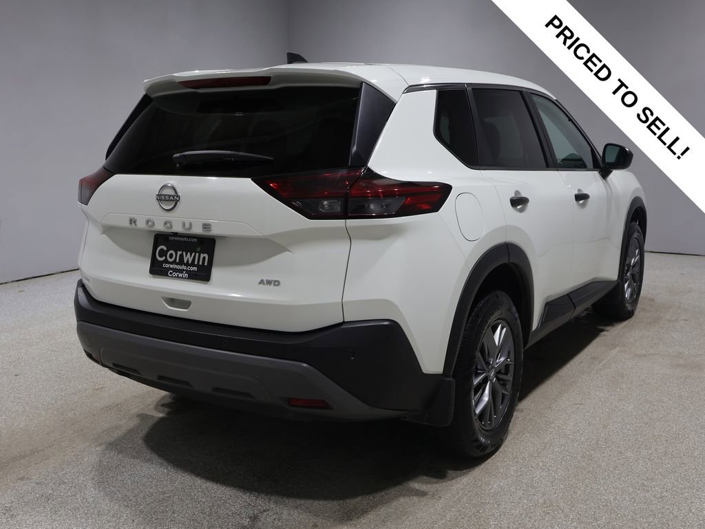 Used 2022 Nissan Rogue S AWD/4WD image 2