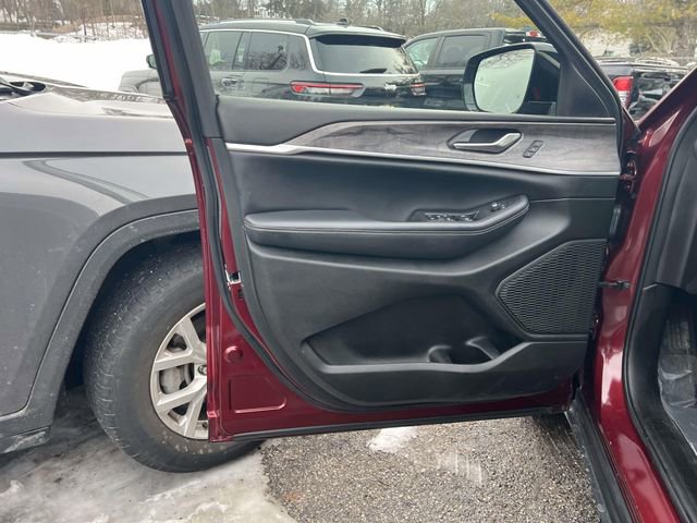 Certified 2023 Jeep Grand Cherokee Limited image 18