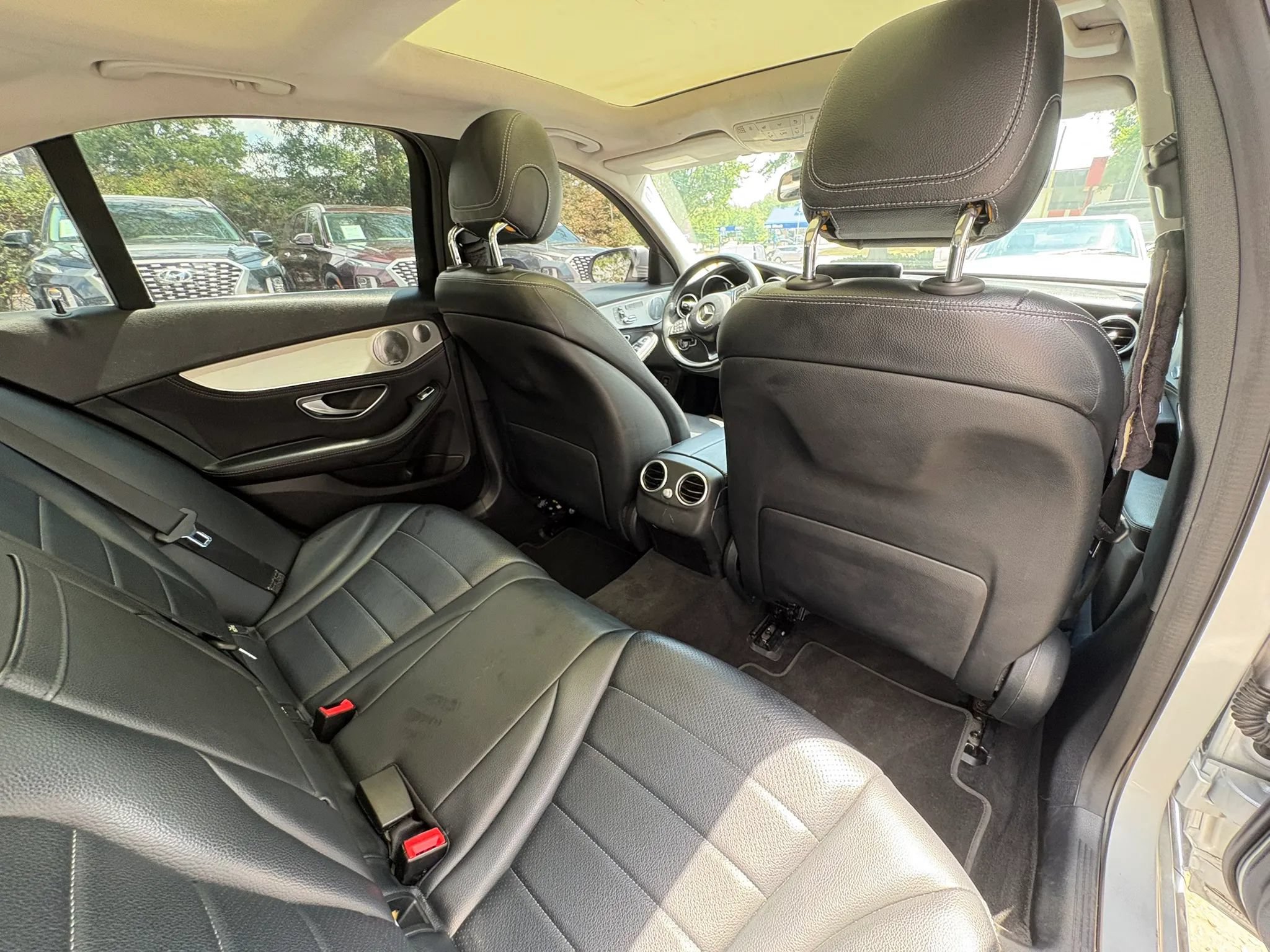 Used 2016 Mercedes-Benz C 300 4MATIC Sedan image 16