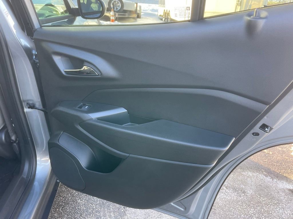 New 2026 Chevrolet Trax ACTIV w/ Sunroof Package image 26