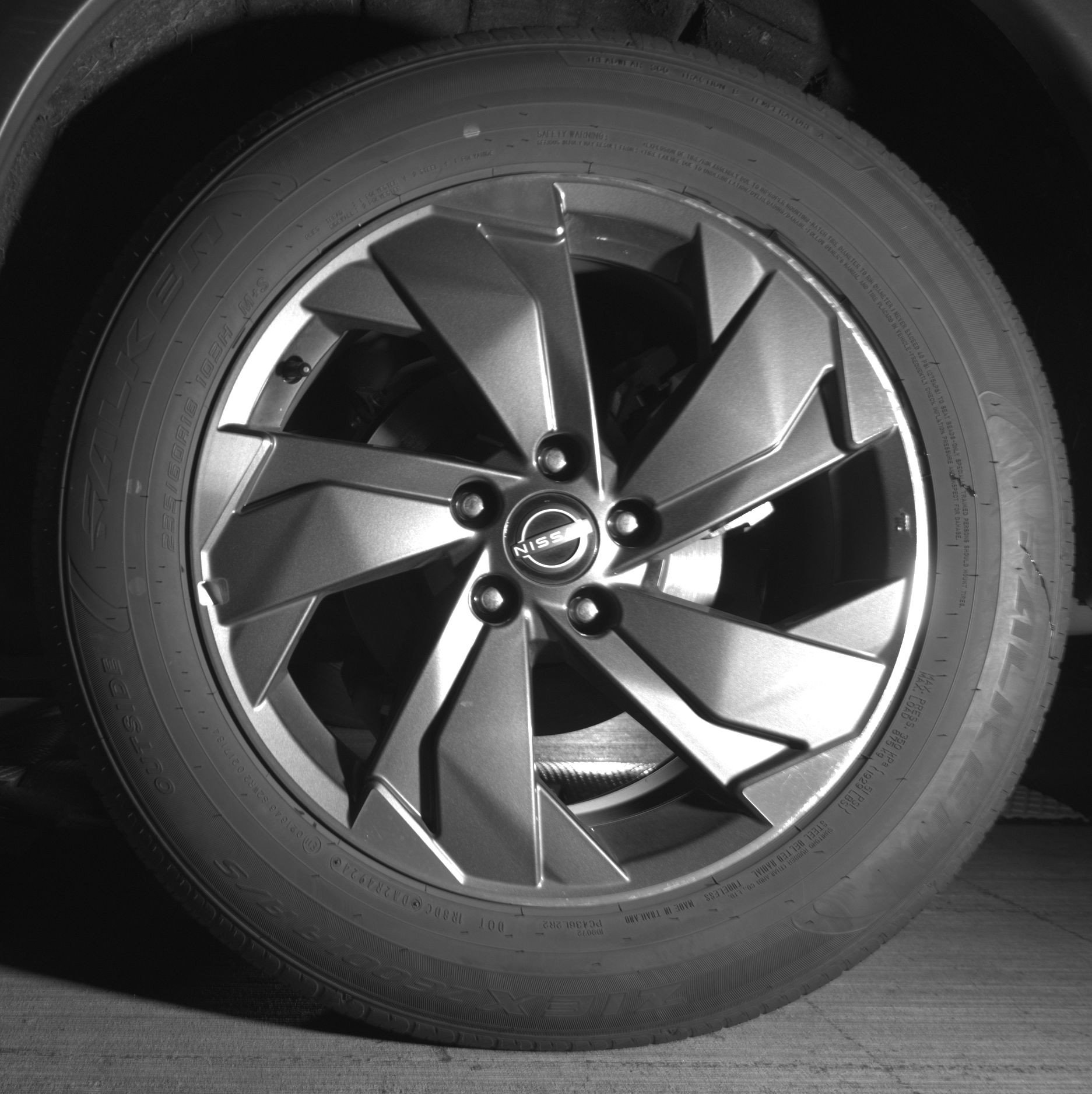 Used 2025 Nissan Rogue SV FWD image 14