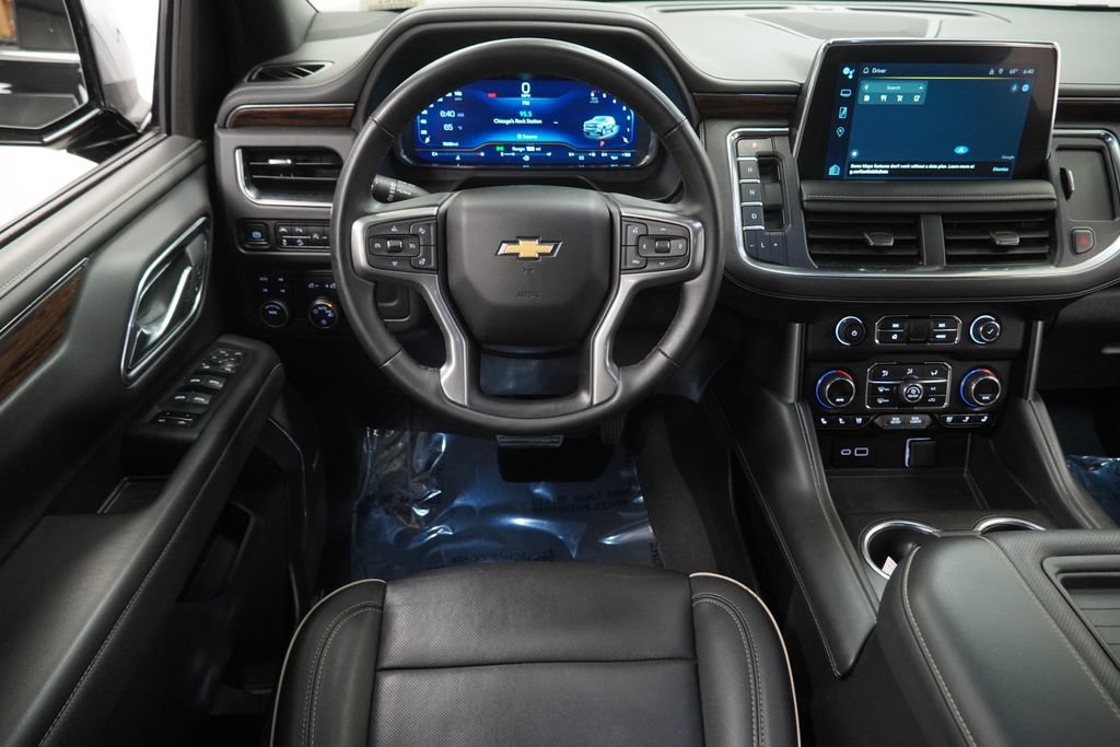 Used 2024 Chevrolet Suburban Premier image 24