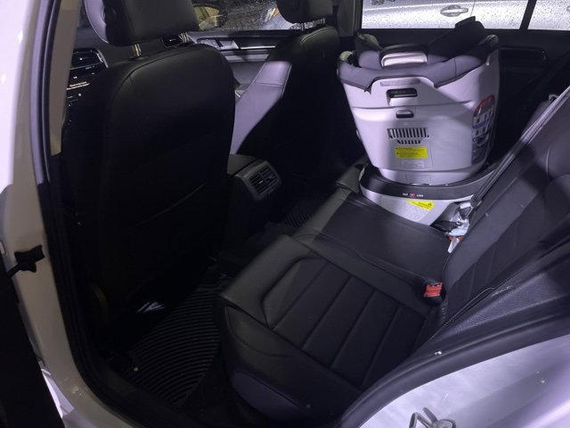 Used 2018 Volkswagen Golf SEL image 16