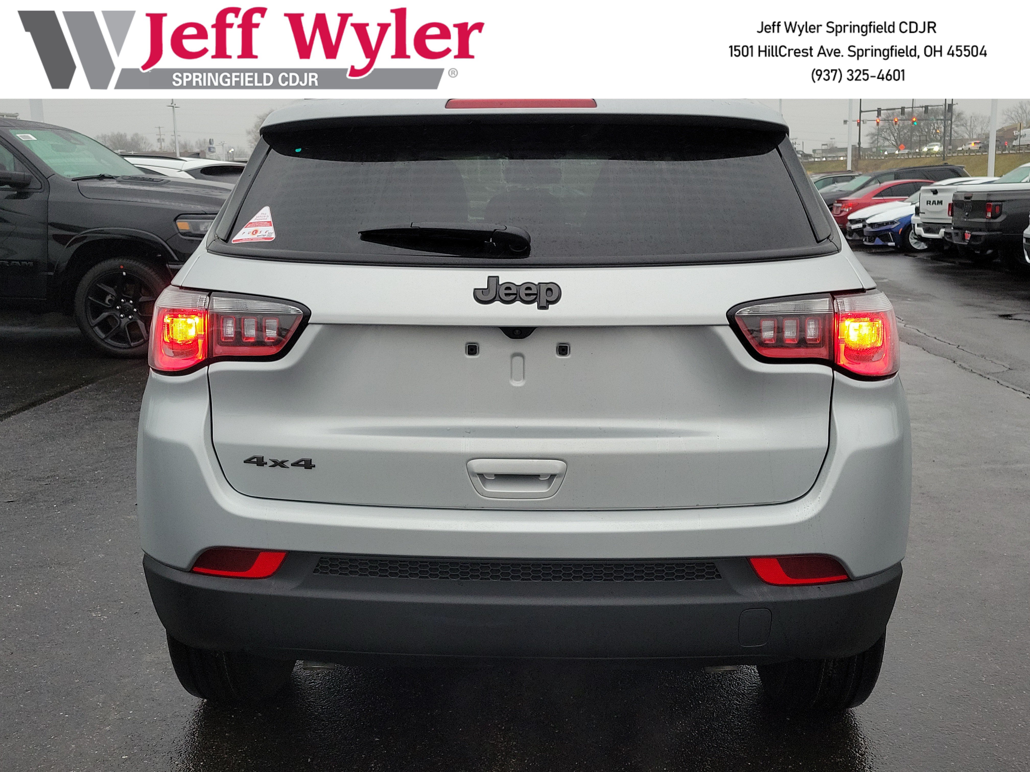 New 2026 Jeep Compass Latitude AWD/4WD image 4