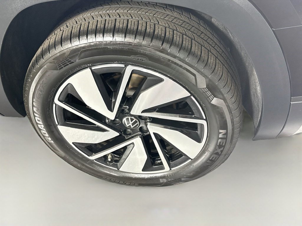 Used 2026 Volkswagen Atlas SE FWD image 36