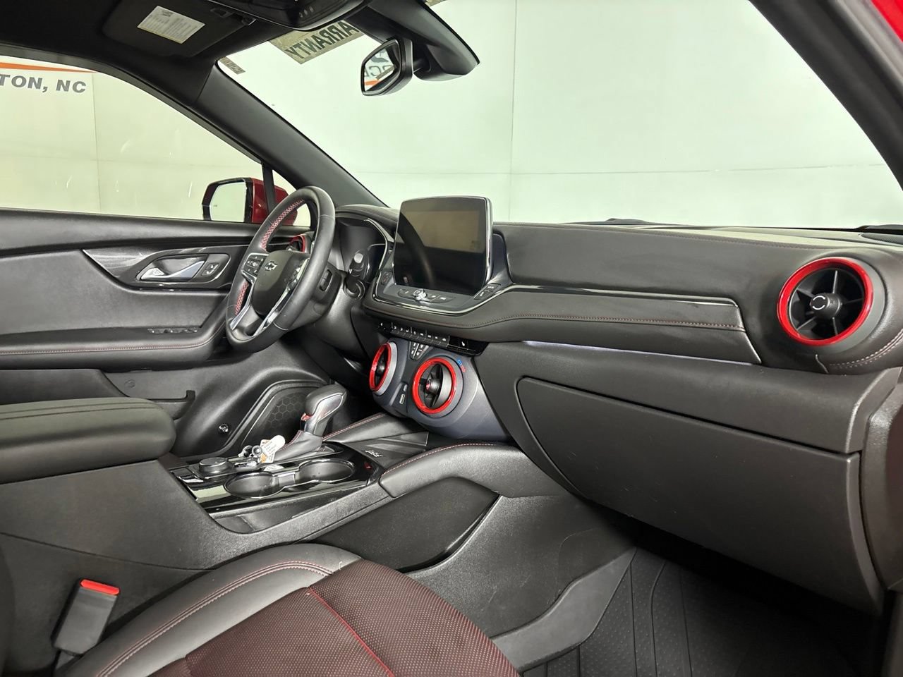 Used 2023 Chevrolet Blazer RS AWD/4WD image 31