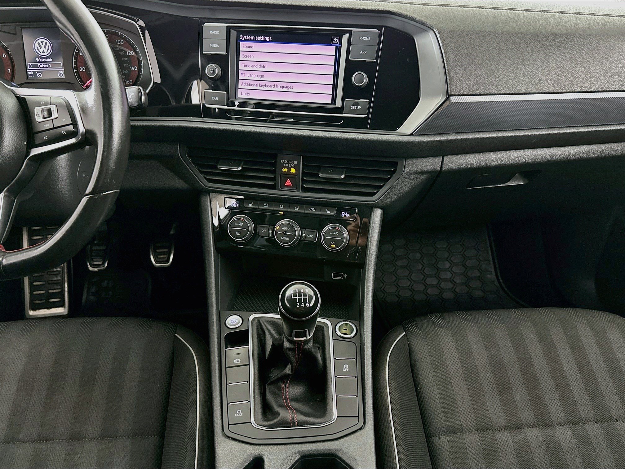 Used 2019 Volkswagen Jetta GLI FWD image 11