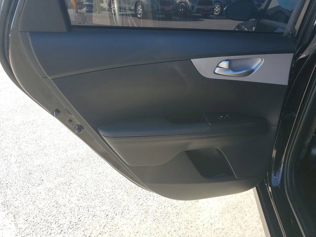 Used 2024 Kia Forte LXS image 11