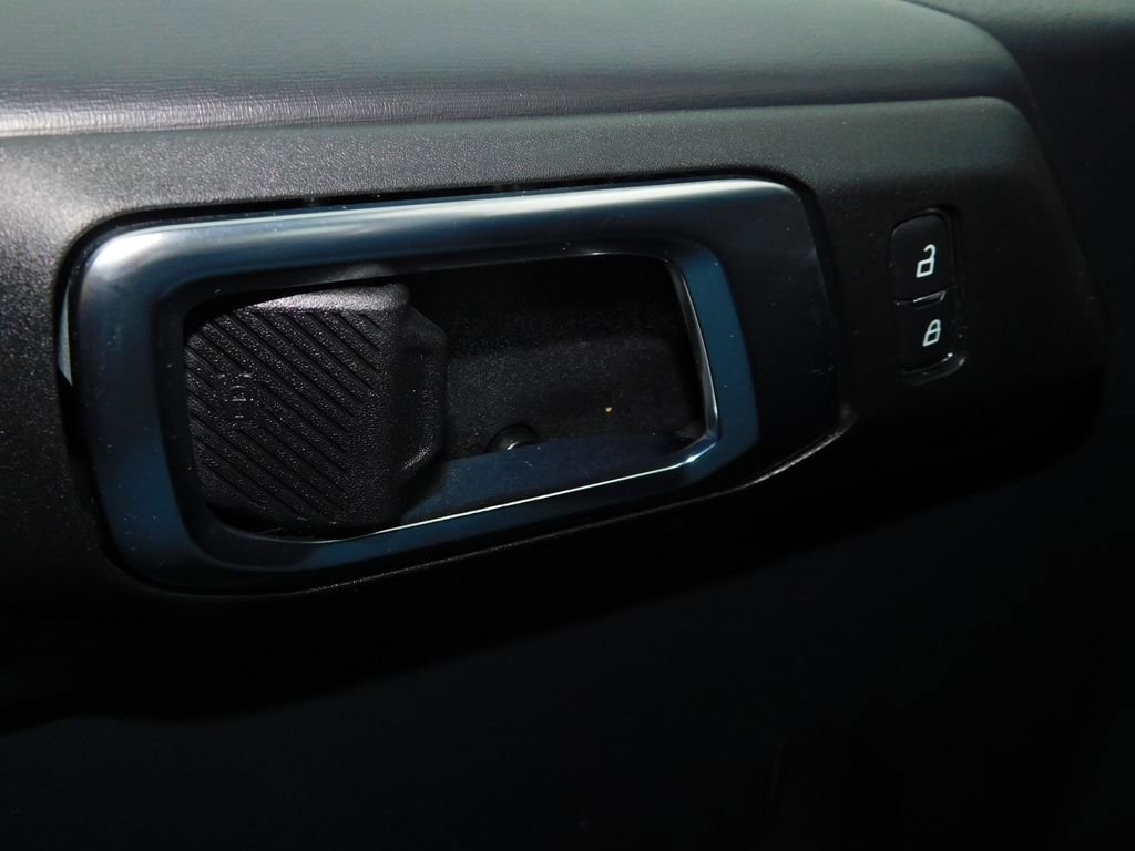 Used 2025 Ford Bronco Outer Banks image 28