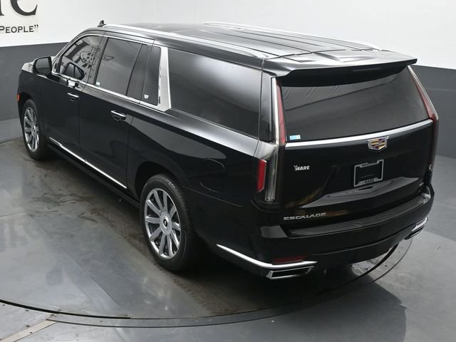 Used 2024 Cadillac Escalade ESV Premium Luxury Platinum image 43