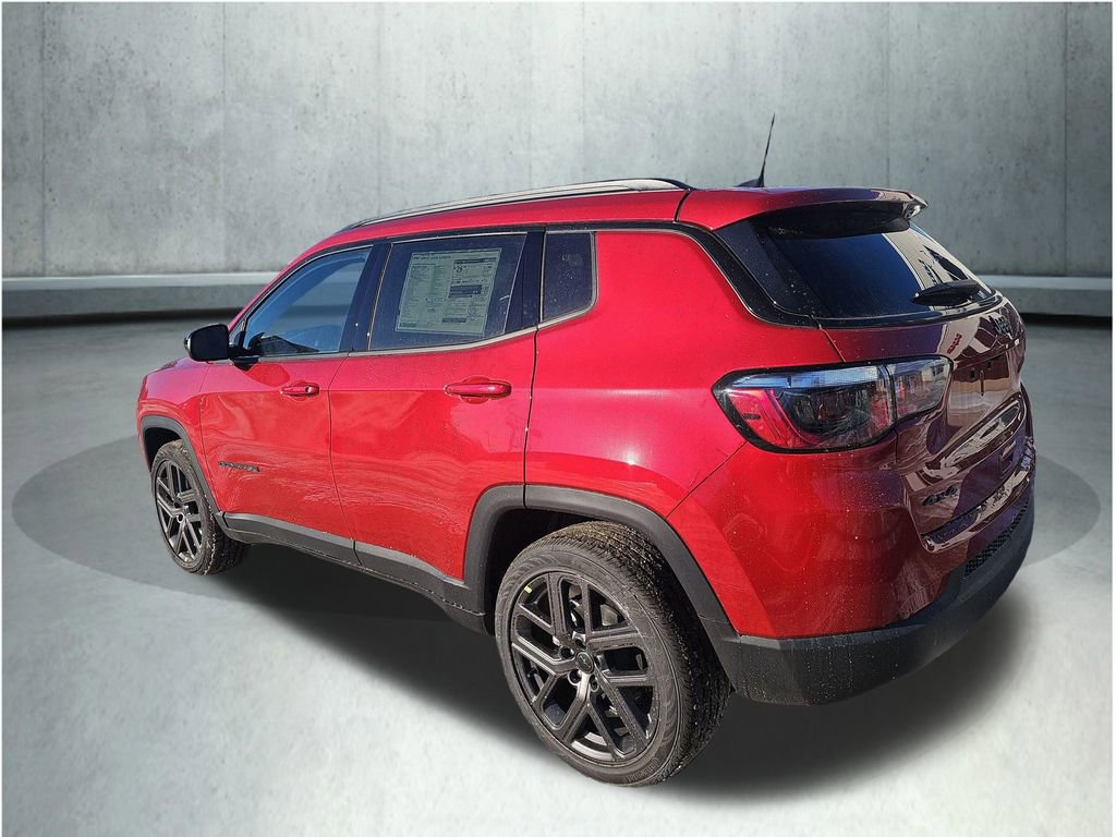 New 2026 Jeep Compass Latitude w/ Sun and Sound Group image 3