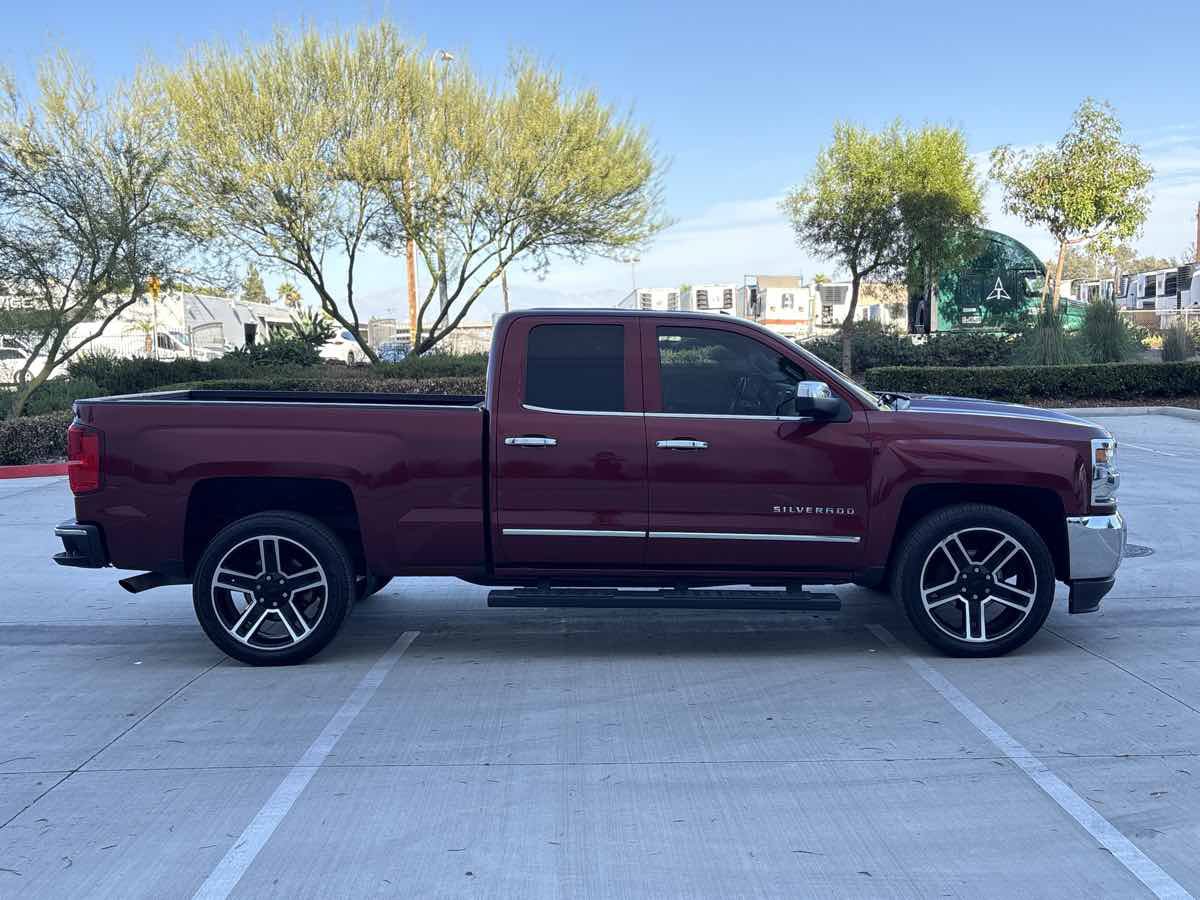 Used 2017 Chevrolet Silverado 1500 LTZ w/ LTZ Plus Package RWD image 2