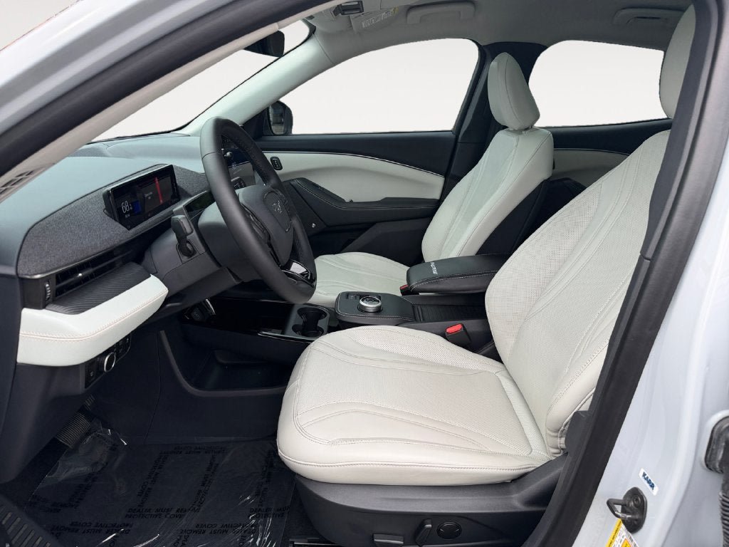 Used 2023 Ford Mustang Mach-E Premium RWD image 7