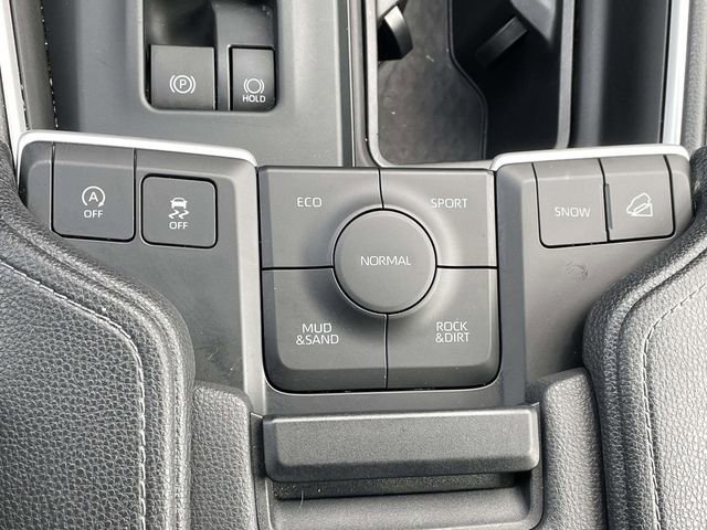 Used 2025 Toyota Grand Highlander AWD image 26