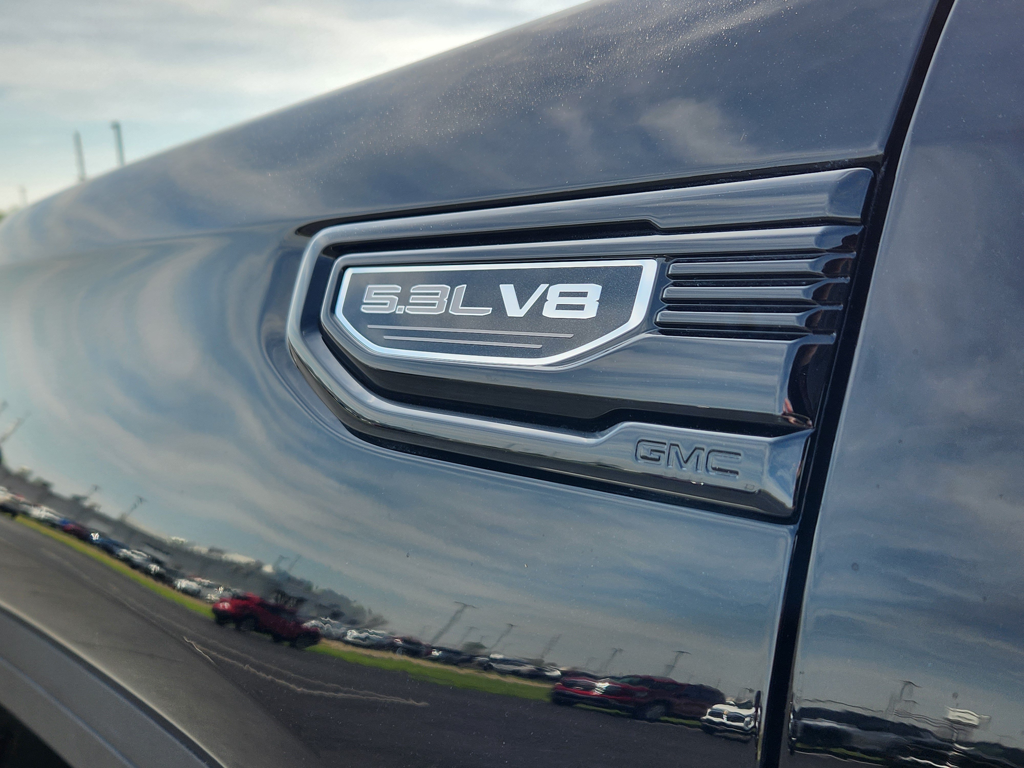 New 2026 GMC Sierra 1500 Elevation w/ X31 Off-Road Package AWD/4WD image 7