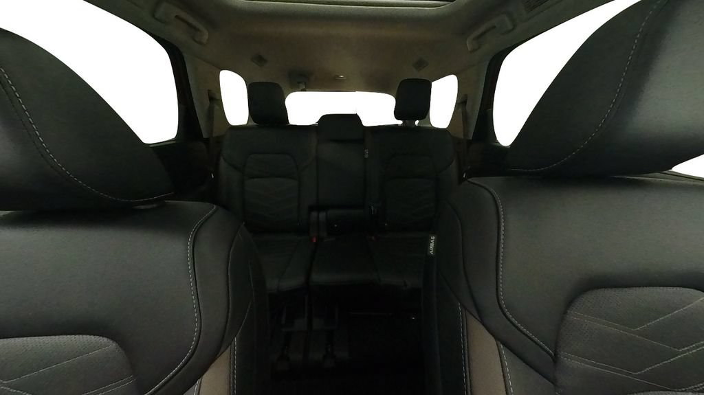 Certified 2024 Nissan Pathfinder Platinum AWD/4WD image 34