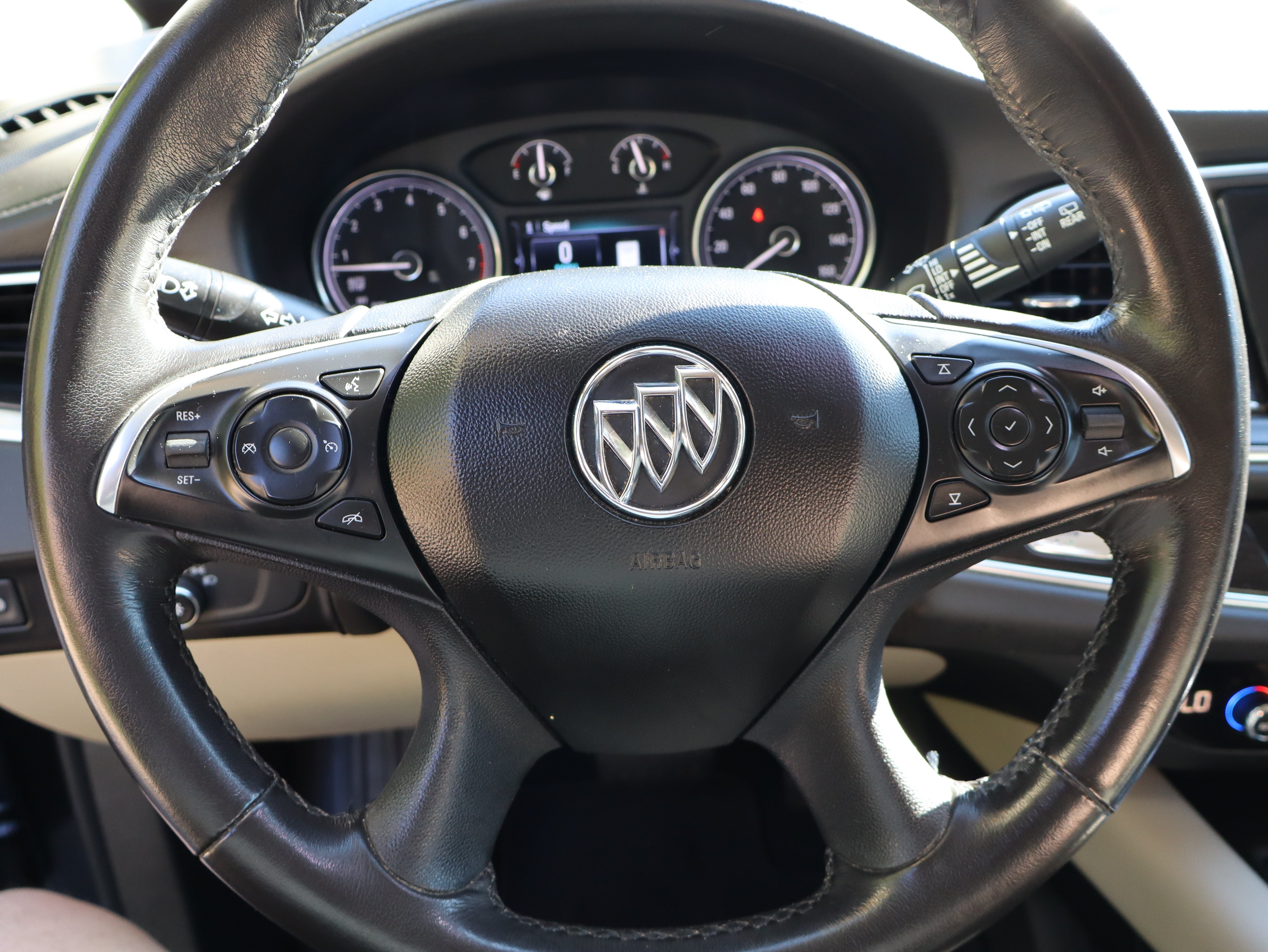 Used 2019 Buick Enclave Essence FWD image 24