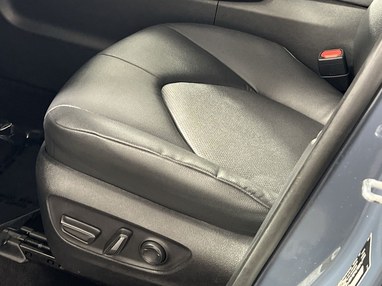 Used 2025 Toyota Grand Highlander AWD image 14