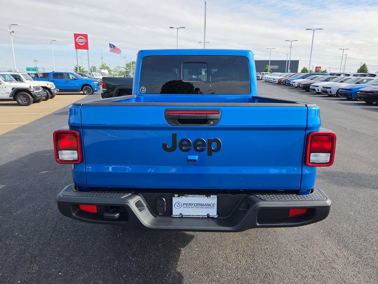 New 2026 Jeep Gladiator Sport AWD/4WD image 6