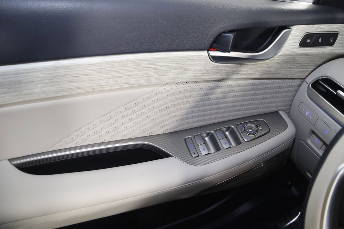 Used 2024 Hyundai Palisade Calligraphy FWD image 39