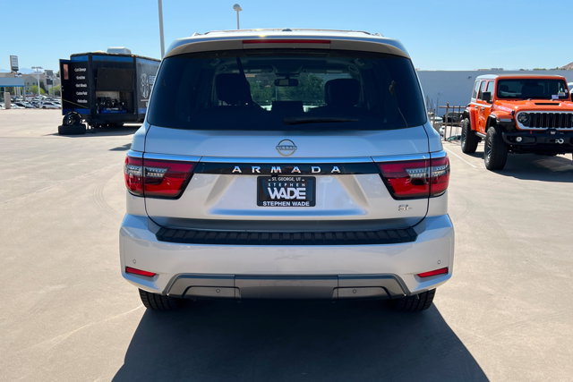 Used 2023 Nissan Armada SL w/ Captain's Chairs Package AWD/4WD image 4