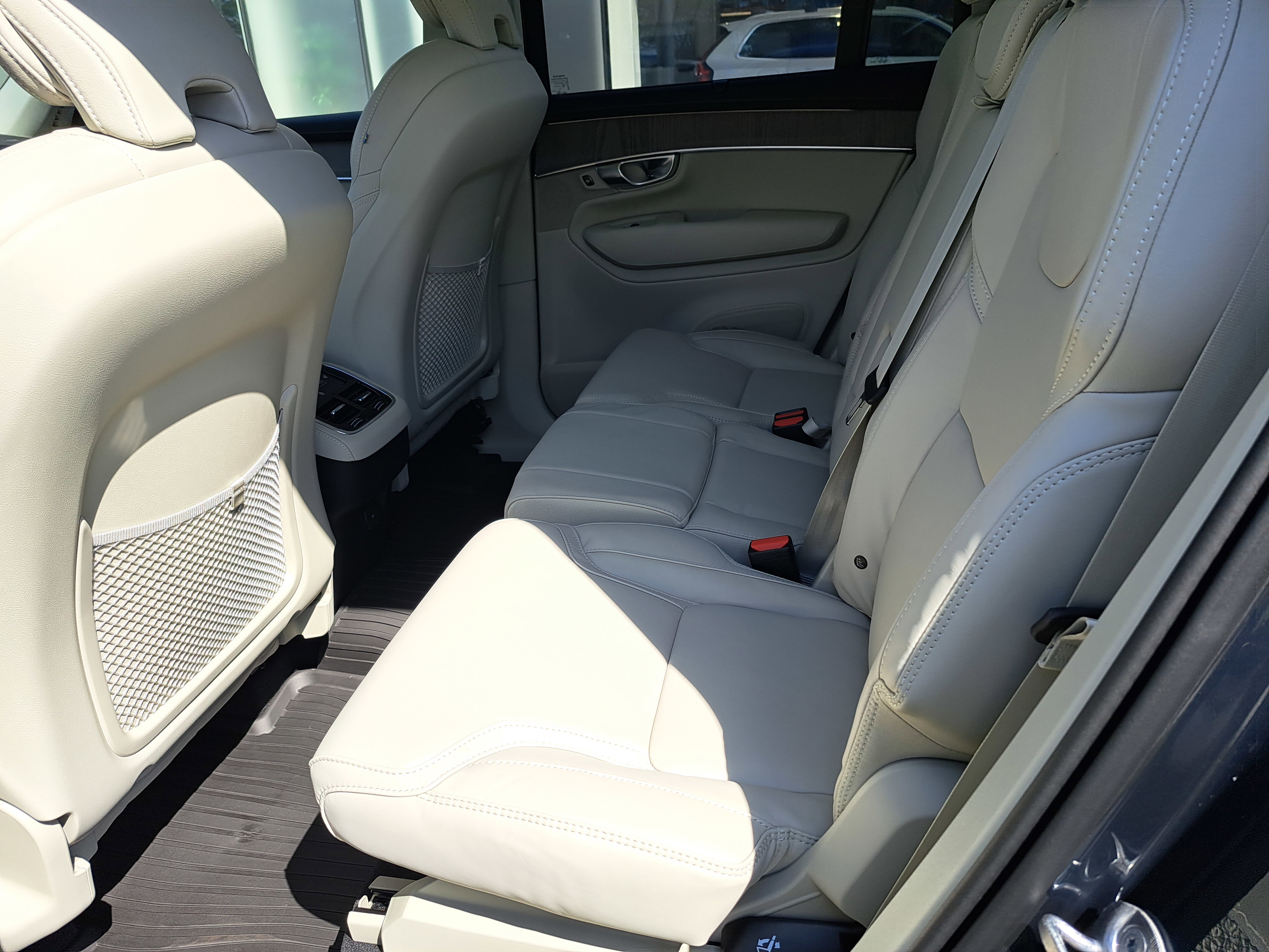 New 2026 Volvo XC90 B6 Ultra image 7