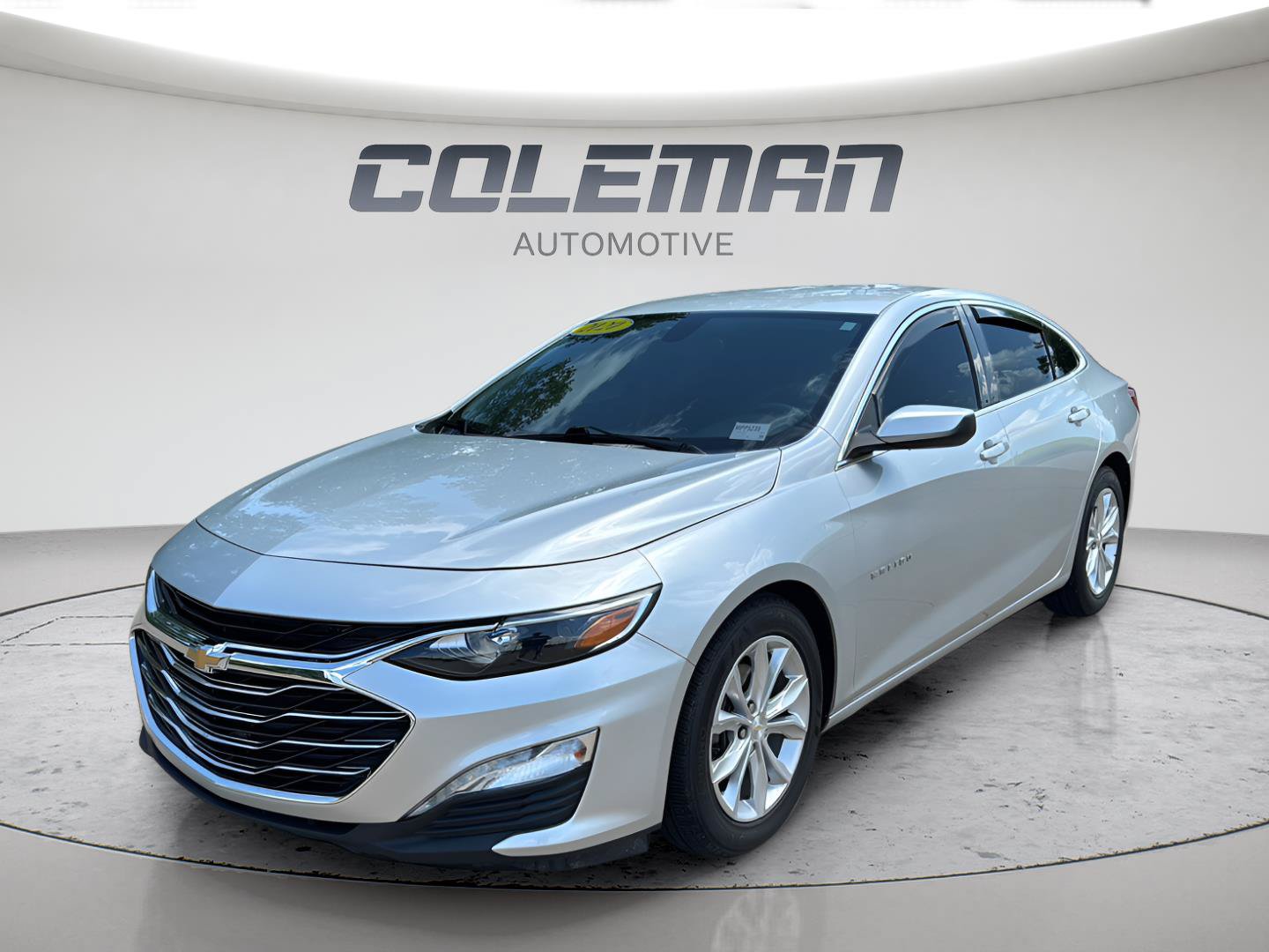 Used 2020 Chevrolet Malibu LT FWD image 1