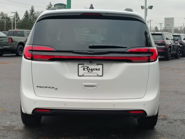 New 2026 Chrysler Pacifica Select FWD image 37