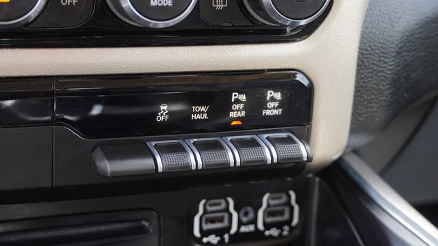 Used 2019 RAM 1500 Laramie image 28