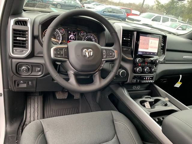 New 2026 RAM 1500 4x4 Crew Cab image 13