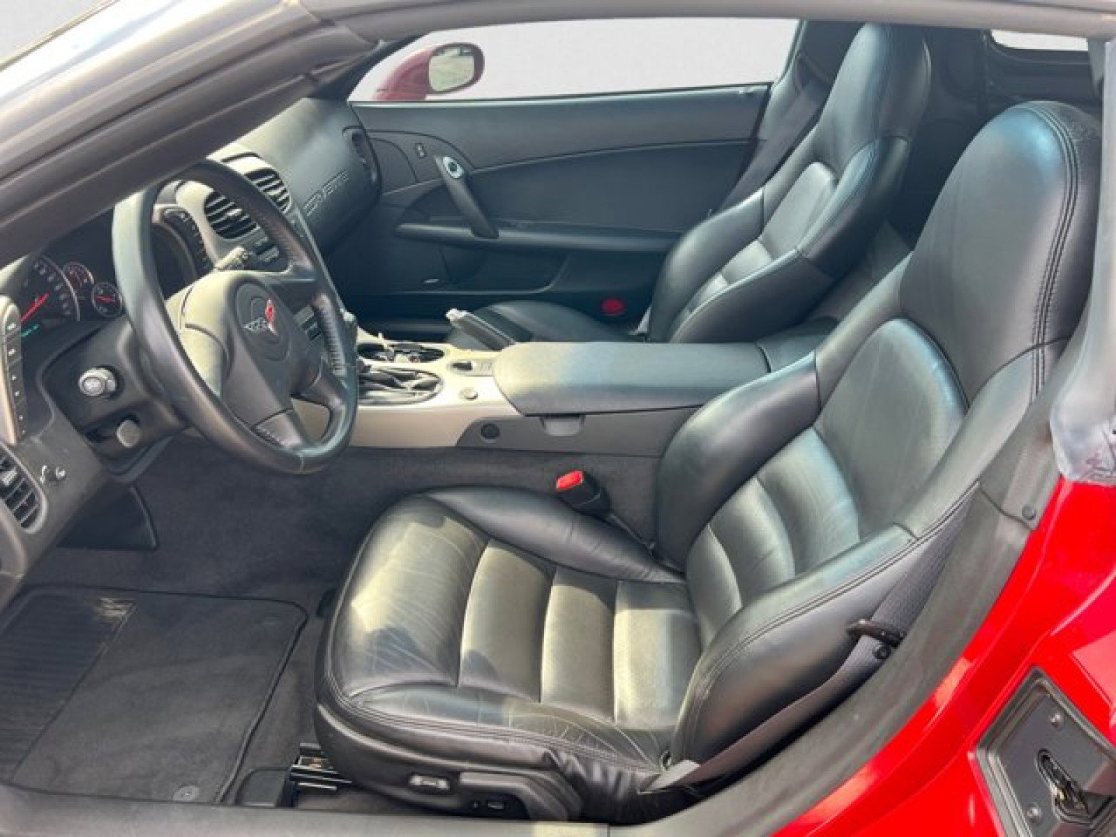 Used 2005 Chevrolet Corvette Coupe w/ Preferred Equipment Group image 10