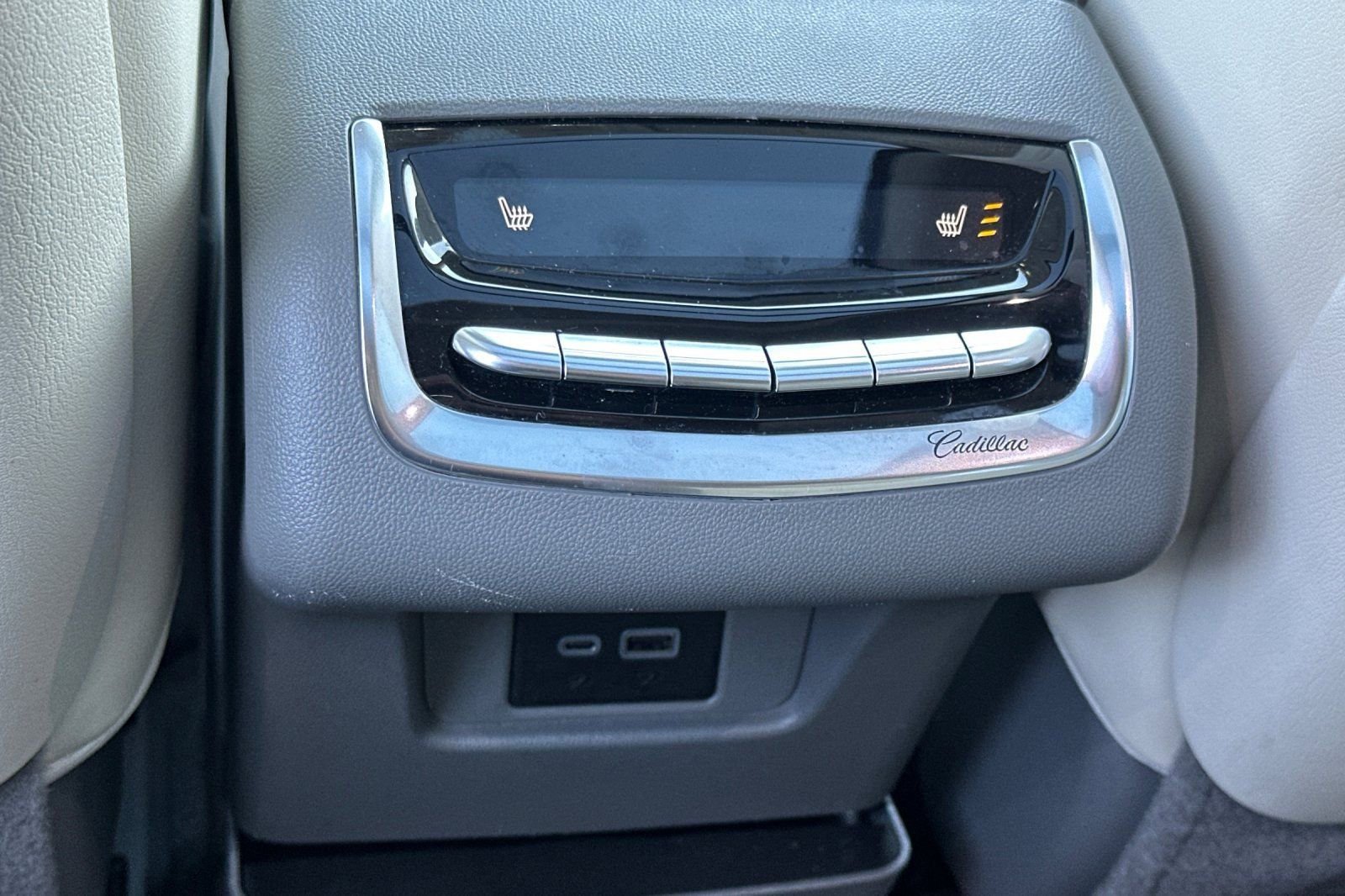 Certified 2025 Cadillac XT6 Premium Luxury image 45