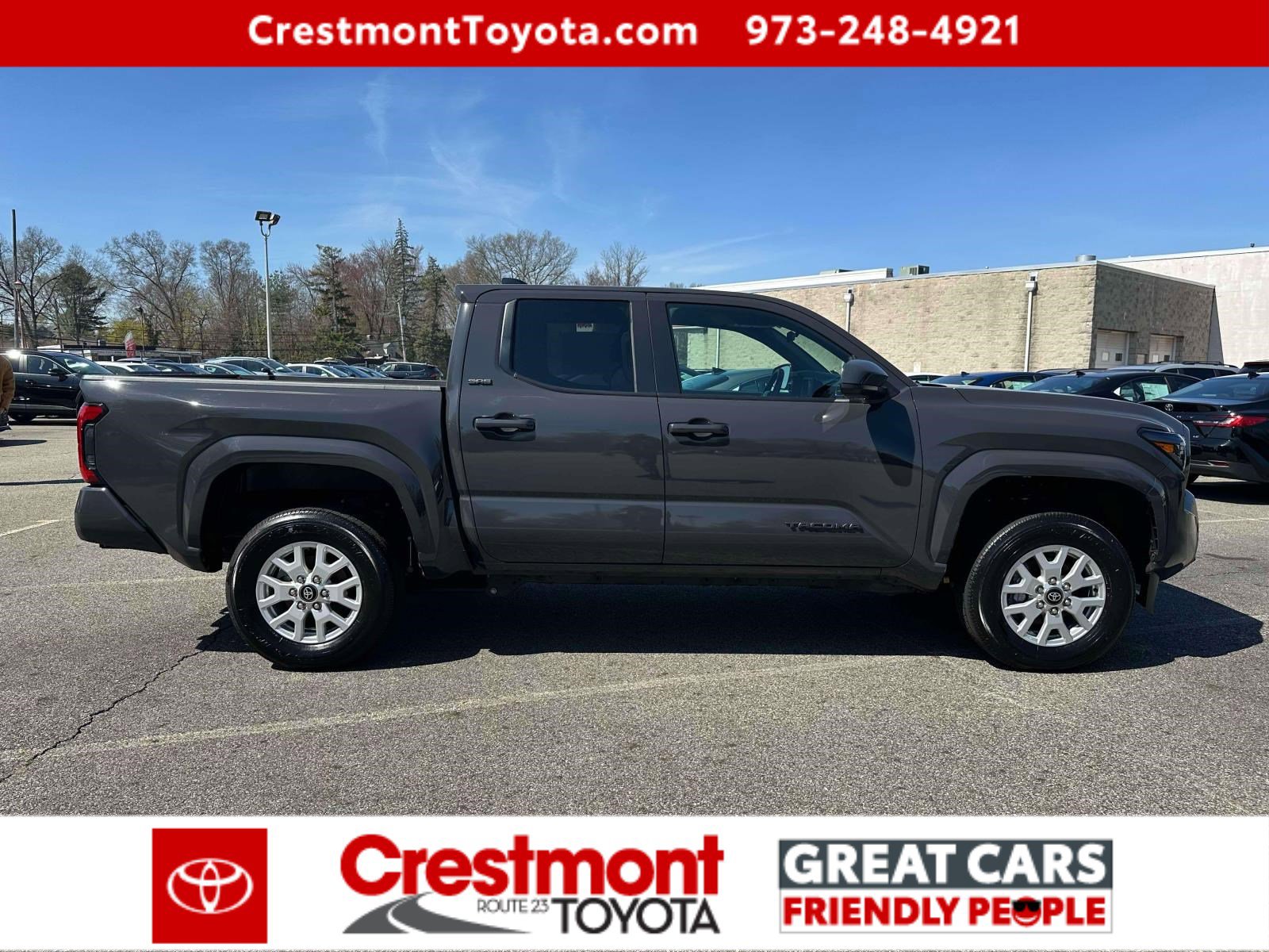 Certified 2025 Toyota Tacoma SR5 AWD/4WD image 5