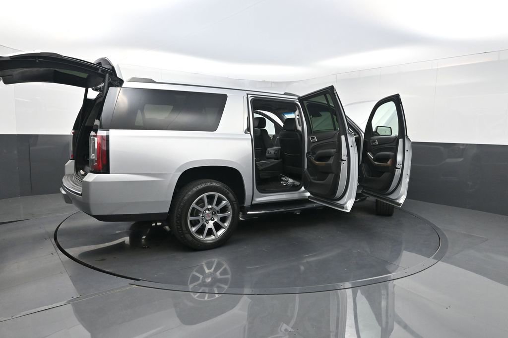 Used 2020 GMC Yukon XL Denali image 41
