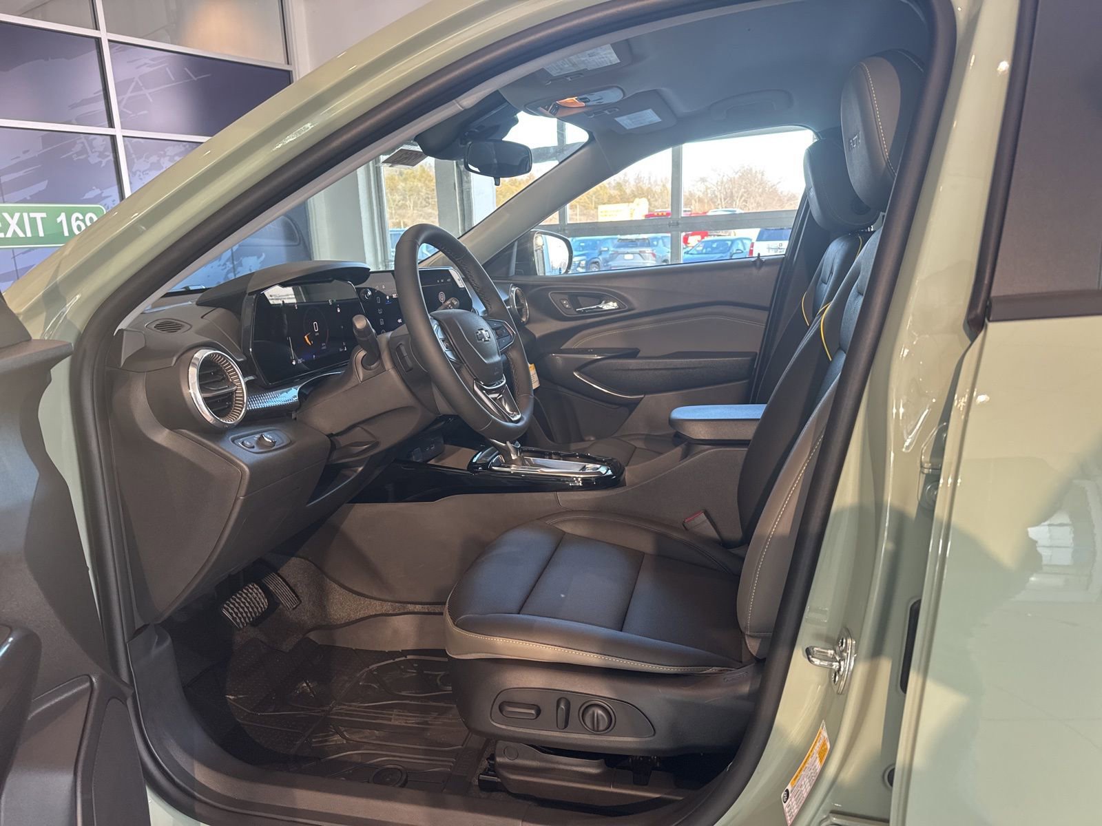 New 2026 Chevrolet Trax ACTIV w/ Driver Confidence Package image 16