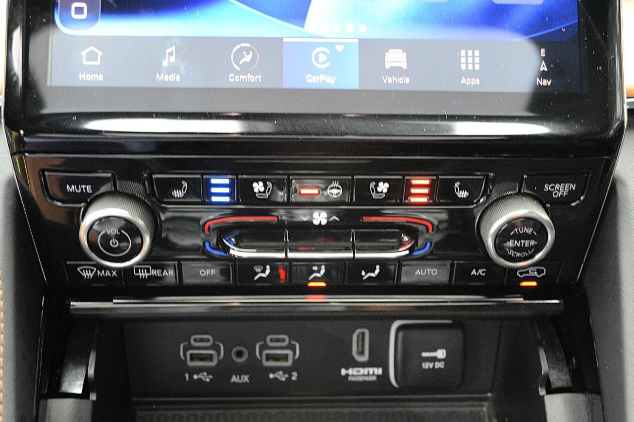 Used 2024 Jeep Grand Cherokee Summit AWD/4WD image 27