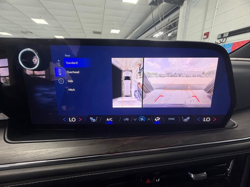 Used 2025 Chevrolet Tahoe LT AWD/4WD image 25