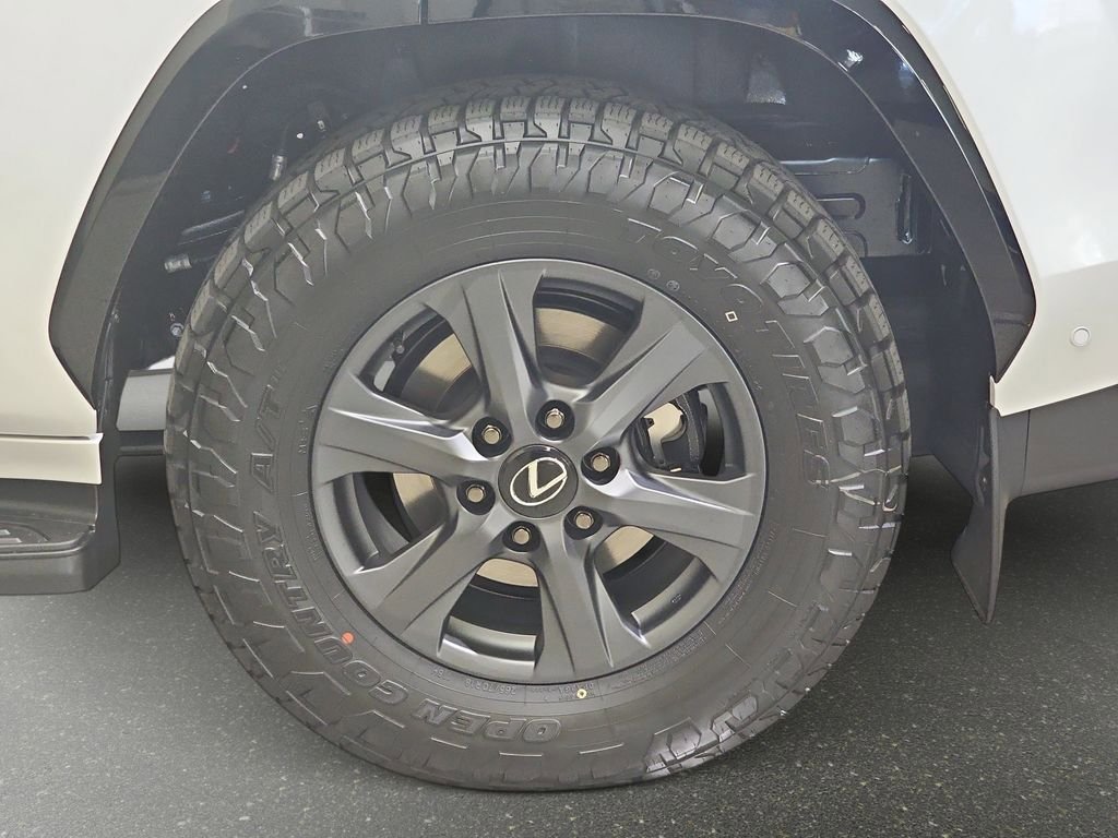 New 2026 Lexus LX 700h Overtrail AWD/4WD image 33