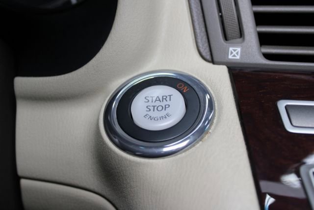 Used 2012 INFINITI M56 RWD image 17