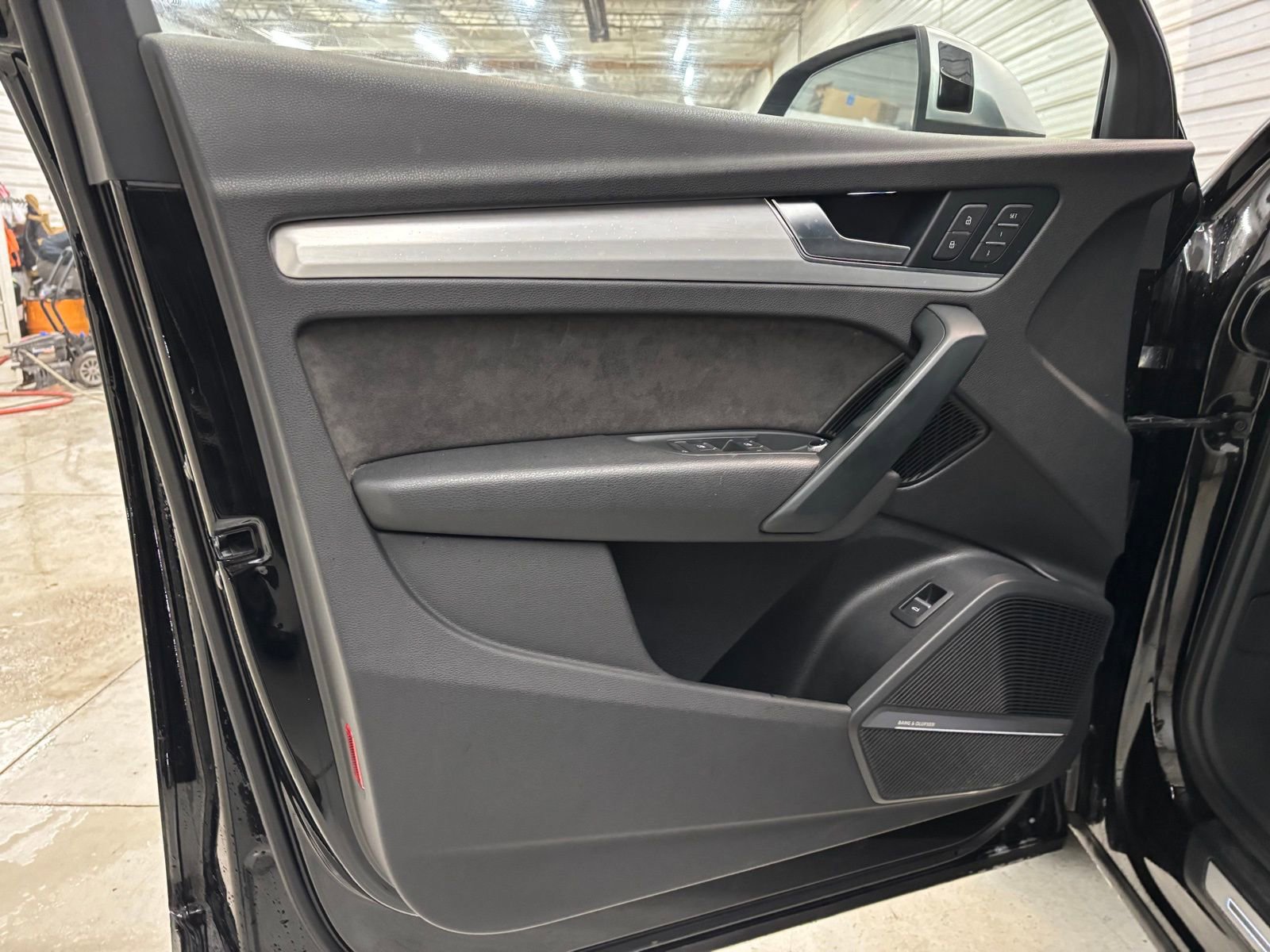 Used 2018 Audi SQ5 Prestige w/ Prestige Package image 8