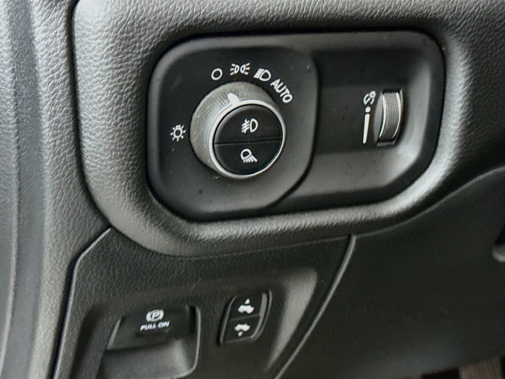 Used 2024 RAM 1500 Big Horn AWD/4WD image 20