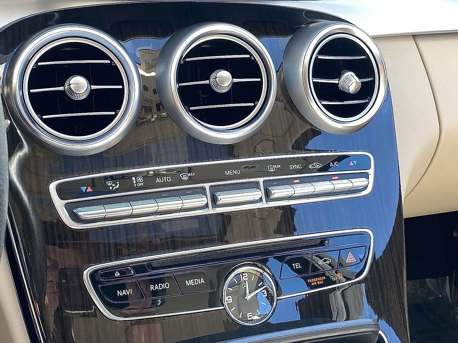 Used 2018 Mercedes-Benz C 300 4MATIC Sedan image 29