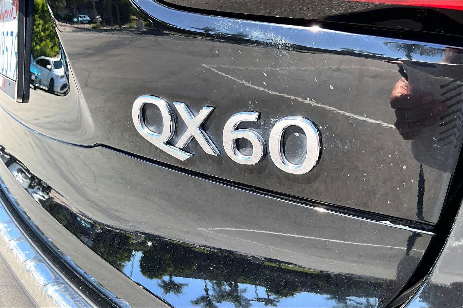 Used 2017 INFINITI QX60 Luxe w/ Premium Plus Package AWD/4WD image 9