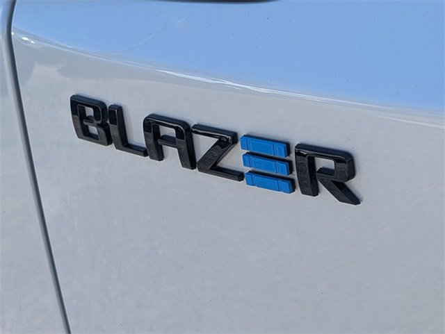 Used 2025 Chevrolet Blazer EV RS w/ Super Cruise Package image 17