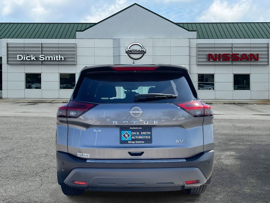 Used 2023 Nissan Rogue SV image 5