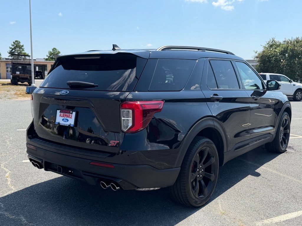 Used 2024 Ford Explorer ST w/ Equipment Group 401A AWD/4WD image 3