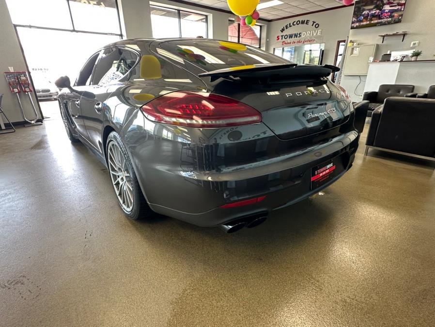 Used 2016 Porsche Panamera GTS image 9