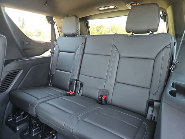 Used 2023 Chevrolet Tahoe LT w/ Luxury Package image 14