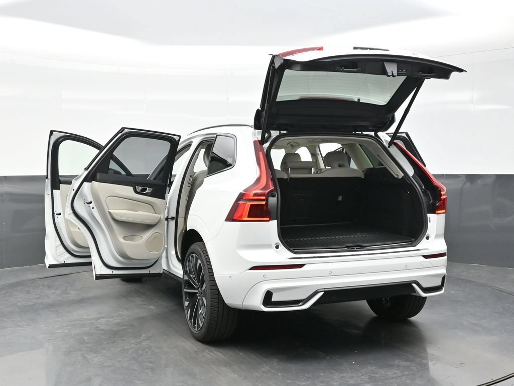 New 2026 Volvo XC60 T8 Ultra w/ Protection Package Premier AWD/4WD image 41